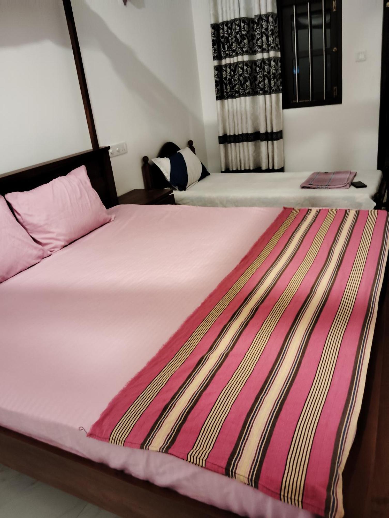 Navodya Guest Mirissa Hotel Bilik gambar